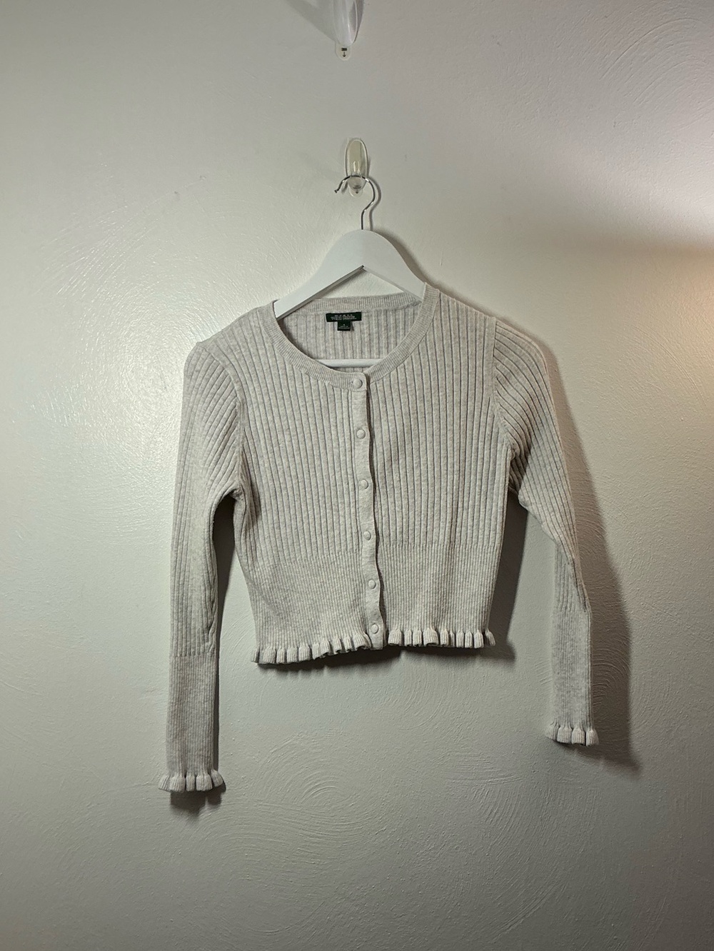 Wild Fable Grey Ruffled-Hem Ribbed Button Cardigan Sweater Size Small - Picture 1 of 6